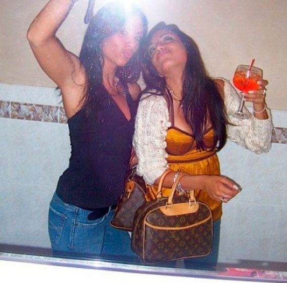 Drunk Girls Love Bathrooms